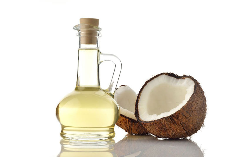 مزایای استفاده از روغن نارگیل خانگی